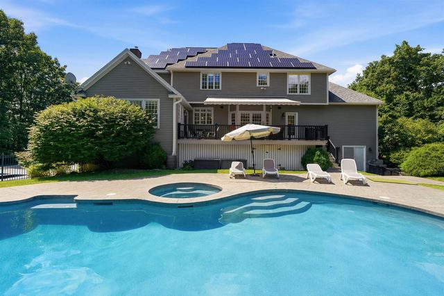 5 Sherwood Road, Windham, NH 03087