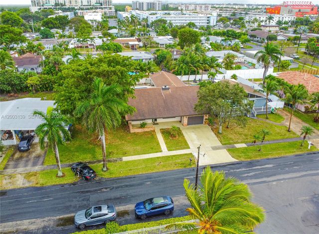 614 NE 3rd St, Dania Beach, FL 33004