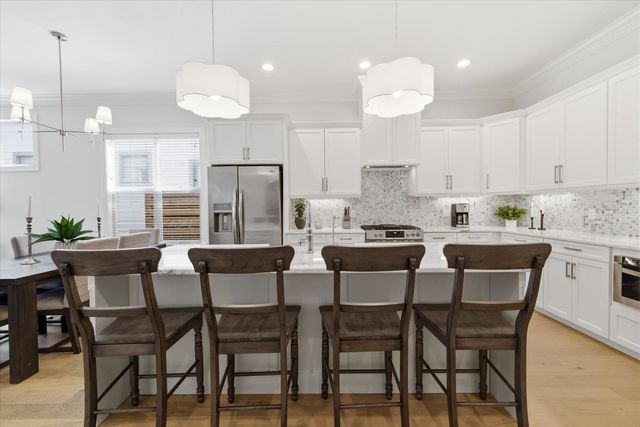 1242 N ADAMS Street, Tallahassee, FL 32303