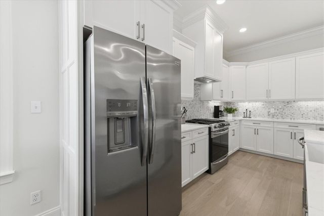 1242 N ADAMS Street, Tallahassee, FL 32303