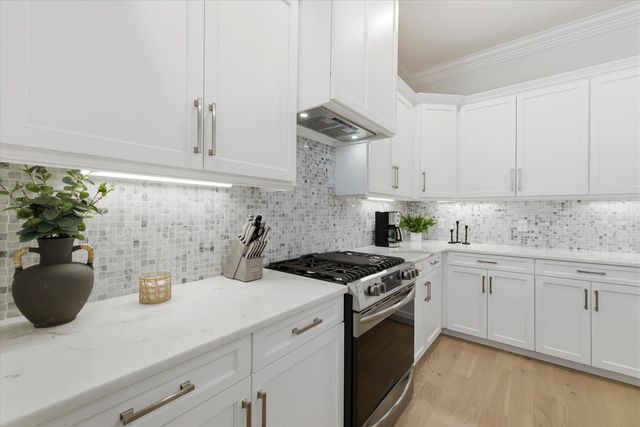 1242 N ADAMS Street, Tallahassee, FL 32303