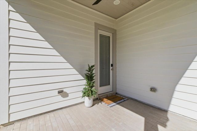 1242 N ADAMS Street, Tallahassee, FL 32303