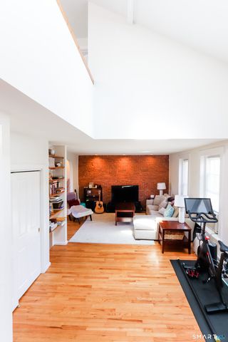 182 Chestnut Street 2, New Haven, CT 06511