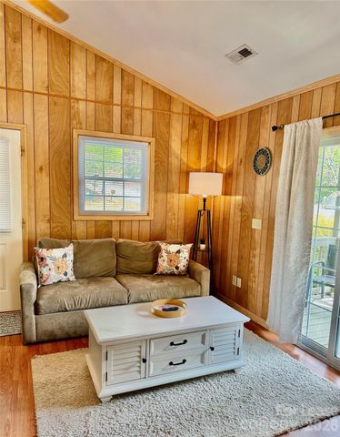 188 Uptons Landing Road, Marion, NC 28752