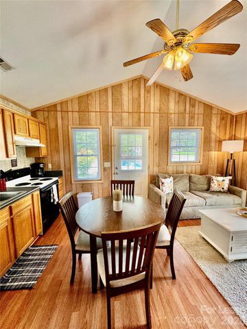 188 Uptons Landing Road, Marion, NC 28752