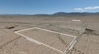 4453 Bagdad, 29 Palms, CA 92277