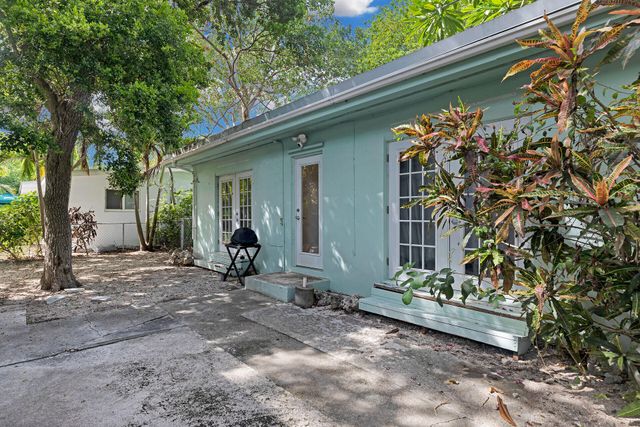 N 130 Hammock Road, Upper Matecumbe Key Islamorada, FL 33036