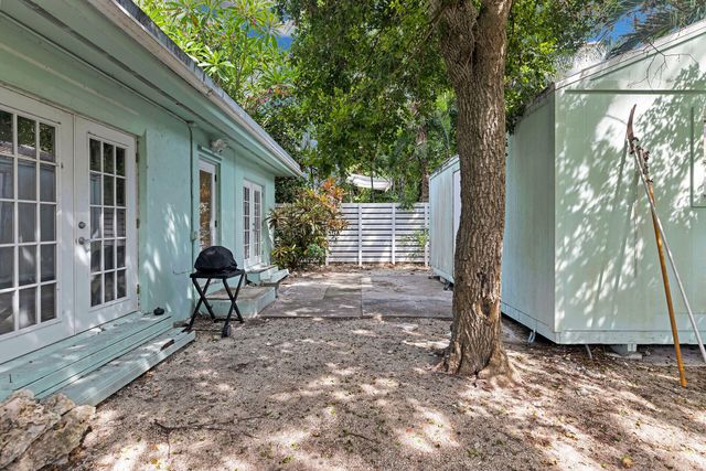 N 130 Hammock Road, Upper Matecumbe Key Islamorada, FL 33036