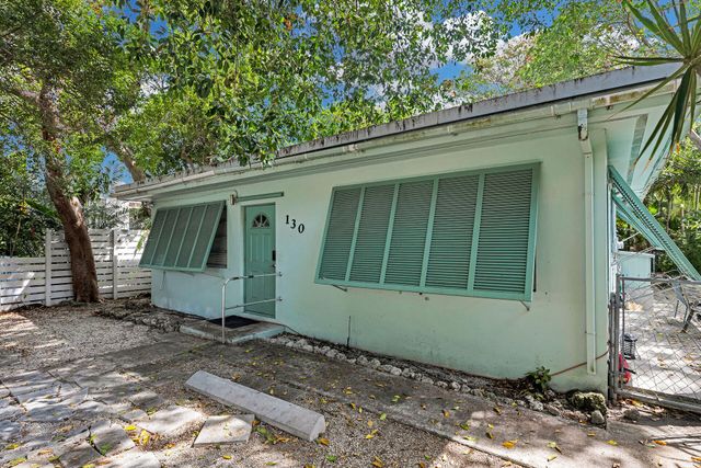 N 130 Hammock Road, Upper Matecumbe Key Islamorada, FL 33036