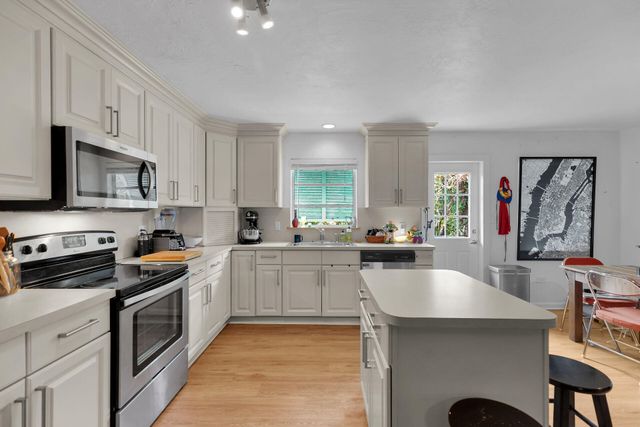 N 130 Hammock Road, Upper Matecumbe Key Islamorada, FL 33036