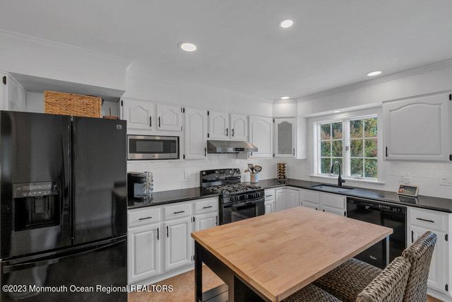 64 Curtis Avenue, Manasquan, NJ 08736