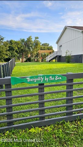 1514 Ellis Street, Pass Christian, MS 39571