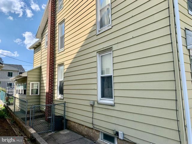 32 LASH ST, Shillington, PA 19607
