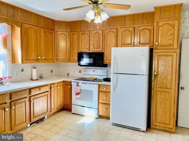 32 LASH ST, Shillington, PA 19607
