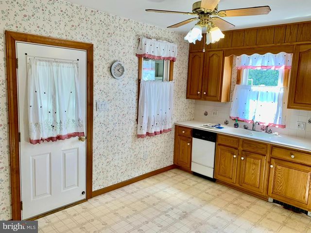 32 LASH ST, Shillington, PA 19607