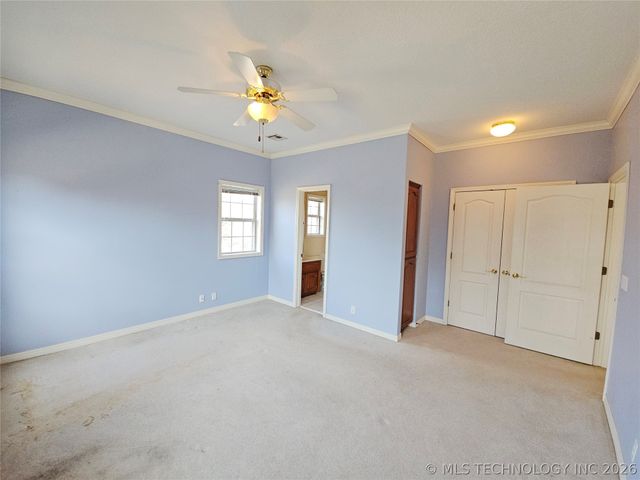 10209 S Knoxville Avenue, Tulsa, OK 74137