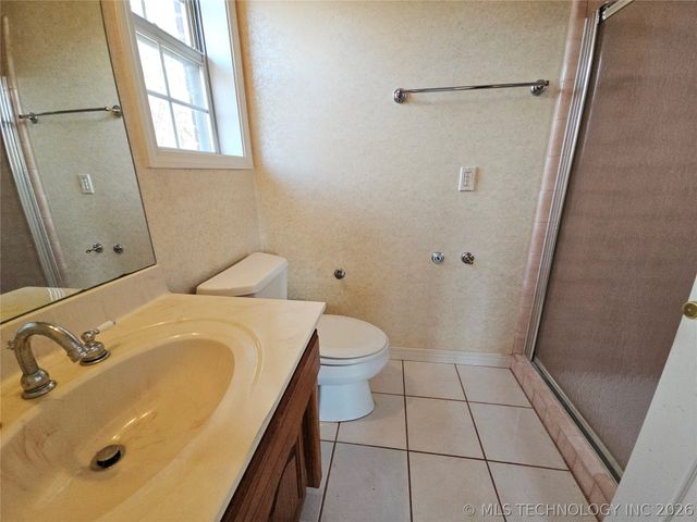 10209 S Knoxville Avenue, Tulsa, OK 74137