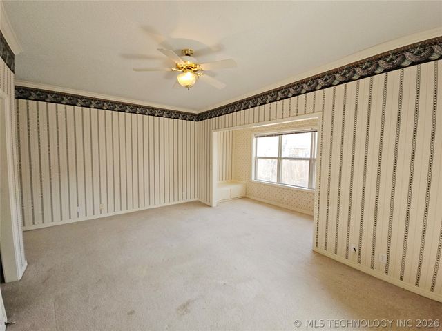 10209 S Knoxville Avenue, Tulsa, OK 74137