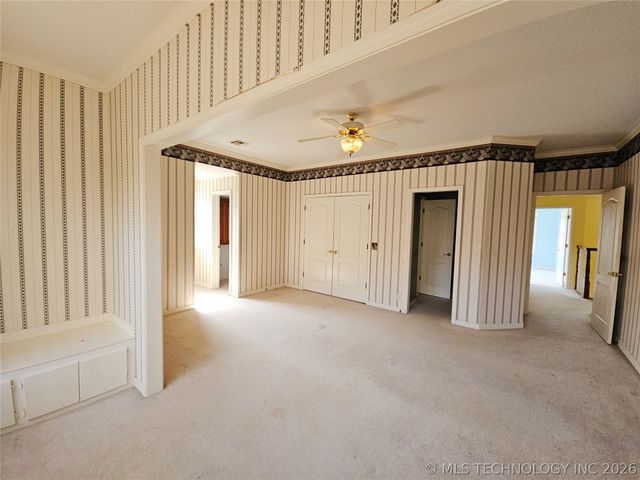 10209 S Knoxville Avenue, Tulsa, OK 74137