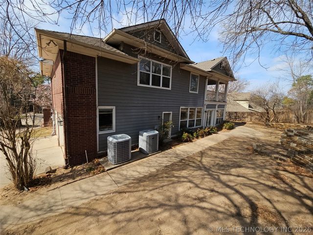 10209 S Knoxville Avenue, Tulsa, OK 74137