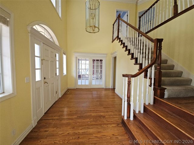 10209 S Knoxville Avenue, Tulsa, OK 74137