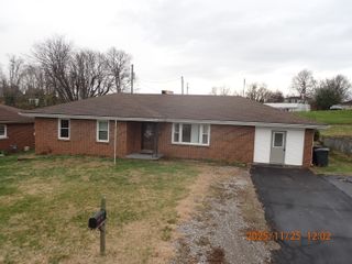 102 Cave Springs Drive, Lancaster, KY 40444