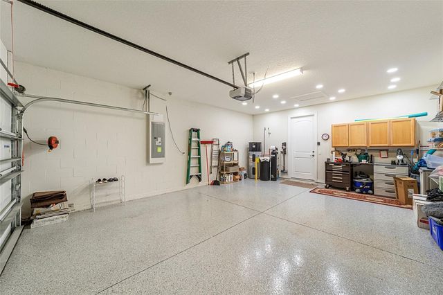 9735 SW 76TH LANE ROAD, Ocala, FL 34481