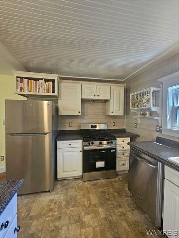 6857 Webster Road, Orchard Park, NY 14127