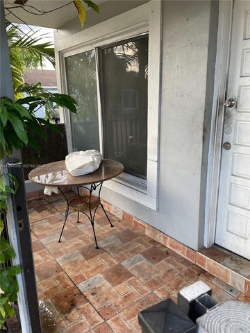 13915 SW 56th Ln, Miami, FL 33183