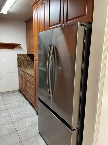 13915 SW 56th Ln, Miami, FL 33183