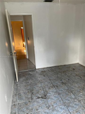 13915 SW 56th Ln, Miami, FL 33183