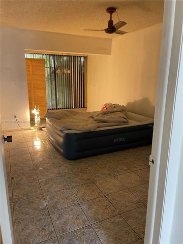 13915 SW 56th Ln, Miami, FL 33183