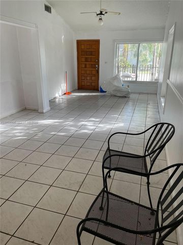 13915 SW 56th Ln, Miami, FL 33183