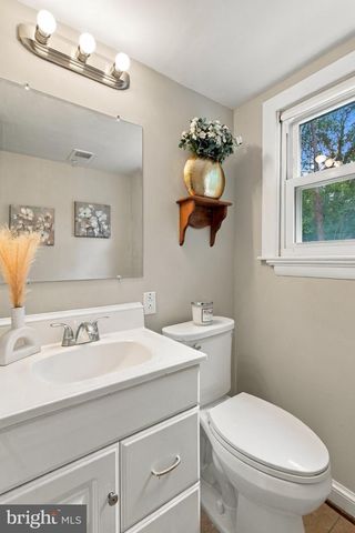 653 PEMBERTON CT, Herndon, VA 20170