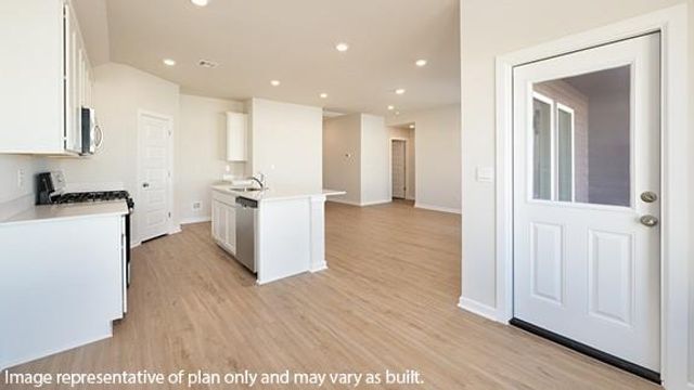 937 S Bear Lane, Mustang, OK 73064