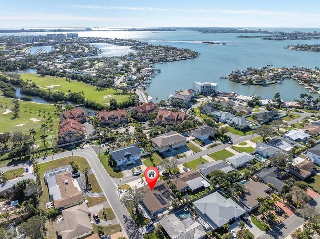 6400 MOCKINGBIRD WAY S, St Petersburg, FL 33707