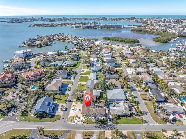 6400 MOCKINGBIRD WAY S, St Petersburg, FL 33707