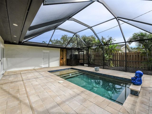 6400 MOCKINGBIRD WAY S, St Petersburg, FL 33707