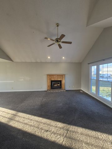 1258 Archwood Dr, Clarksville, TN 37042