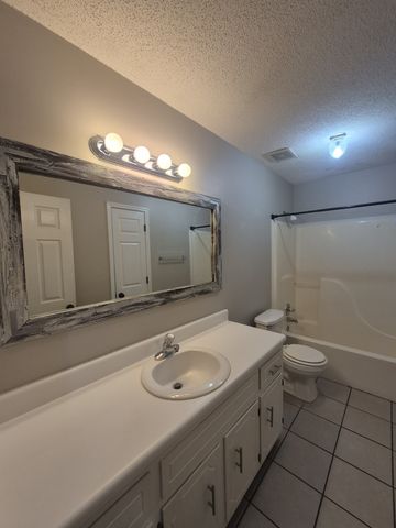 1258 Archwood Dr, Clarksville, TN 37042