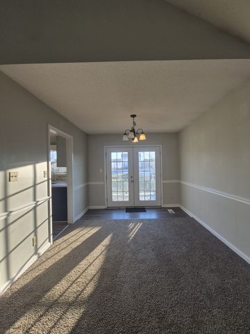 1258 Archwood Dr, Clarksville, TN 37042