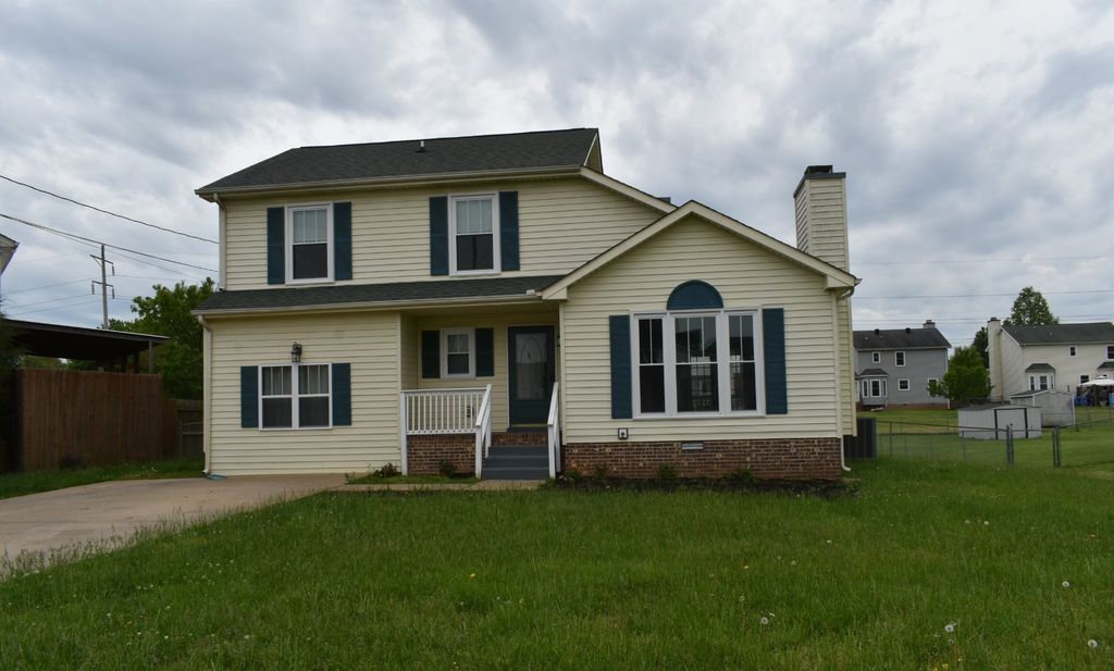 1258 Archwood Dr, Clarksville, TN 37042