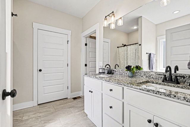 189 Julia Ann Ct, Springfield, TN 37172