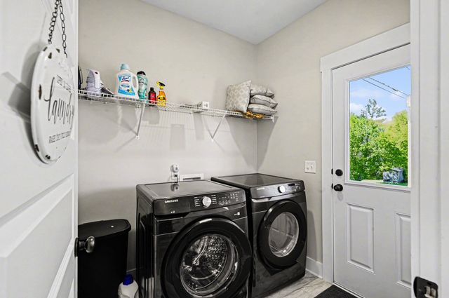 189 Julia Ann Ct, Springfield, TN 37172