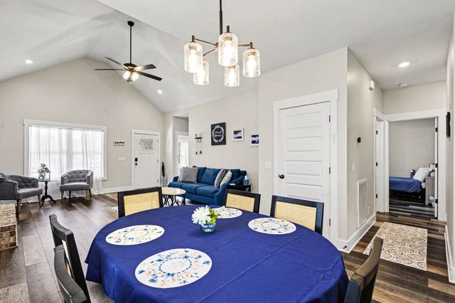 189 Julia Ann Ct, Springfield, TN 37172