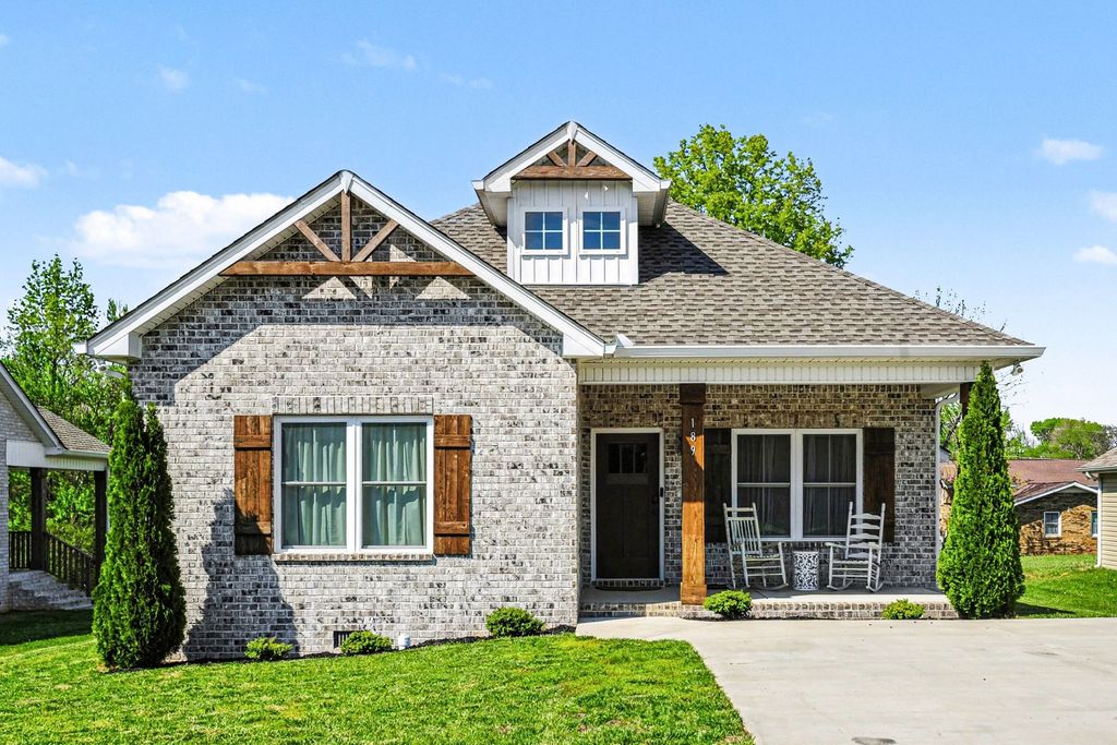 189 Julia Ann Ct, Springfield, TN 37172