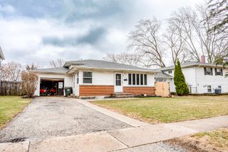 213 N Idlewild Avenue, Mundelein, IL 60060