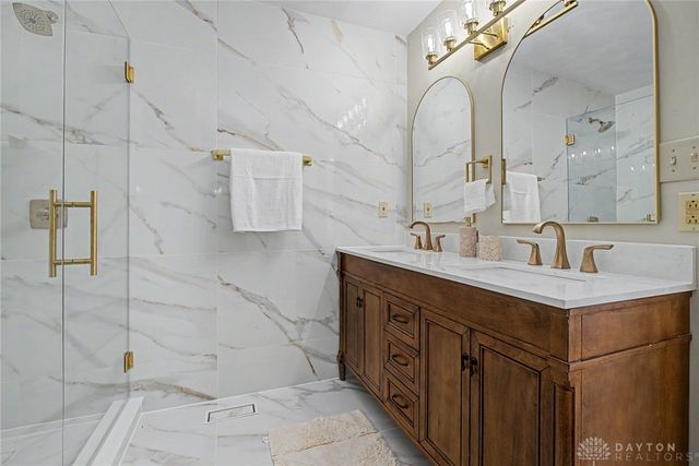889 Timberlake Court, Dayton, OH 45429