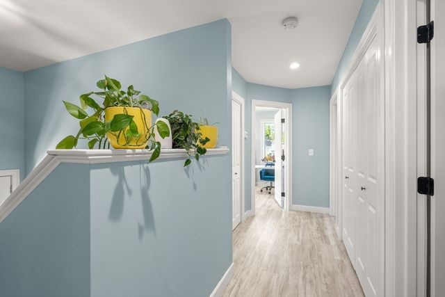 16 Clancy St, Swansea, MA 02777