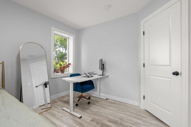 16 Clancy St, Swansea, MA 02777